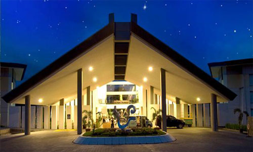Novotel Manado Golf Resort & Convention Center****